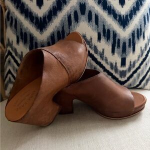 Kork-Ease Tan Leather Clogs